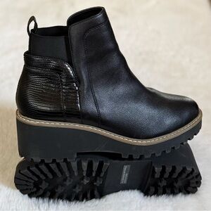 DV DOLCE VITA 10 Rielle in Black • Chelsea Faux Leather Ankle Boots Booties